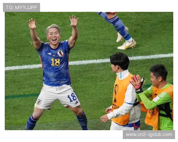 日本足球球员精彩进球集锦展现技艺与热血，激情四溢的足球之美